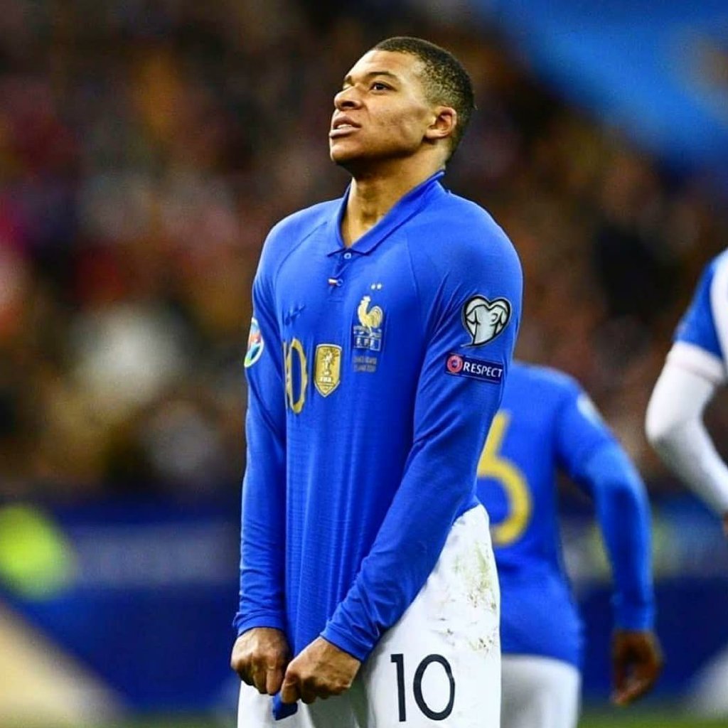 里程碑夜！拉齐奥主帅复盘，法甲今晨刷纪录，质疑声仍在，心理建设被强调(周日013意甲罗马vs拉齐奥)