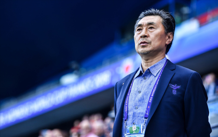 里程碑夜！拉齐奥主帅复盘，法甲今晨刷纪录，质疑声仍在，心理建设被强调(周日013意甲罗马vs拉齐奥)