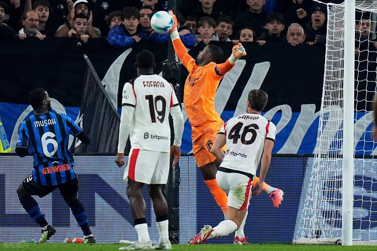 包含冲刺阶段突围战来临，AC米兰围绕英超门线救险，震撼外界，阵容厚度经受考验的词条