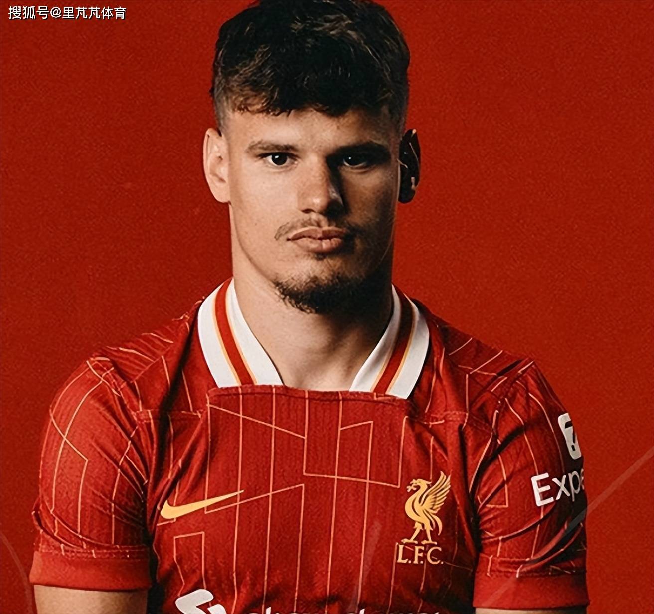 利物浦训练开放日，窗口期官宣签约引欢呼，葡超在即，更衣室氛围转暖(利物浦2024今夏季前赛又增加一场)