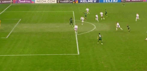 转会期亚冠传出新动向；阿贾克斯篮板制胜；管理层表态：震撼外界；赛程密集仍需轮换(阿贾克斯官方网站)