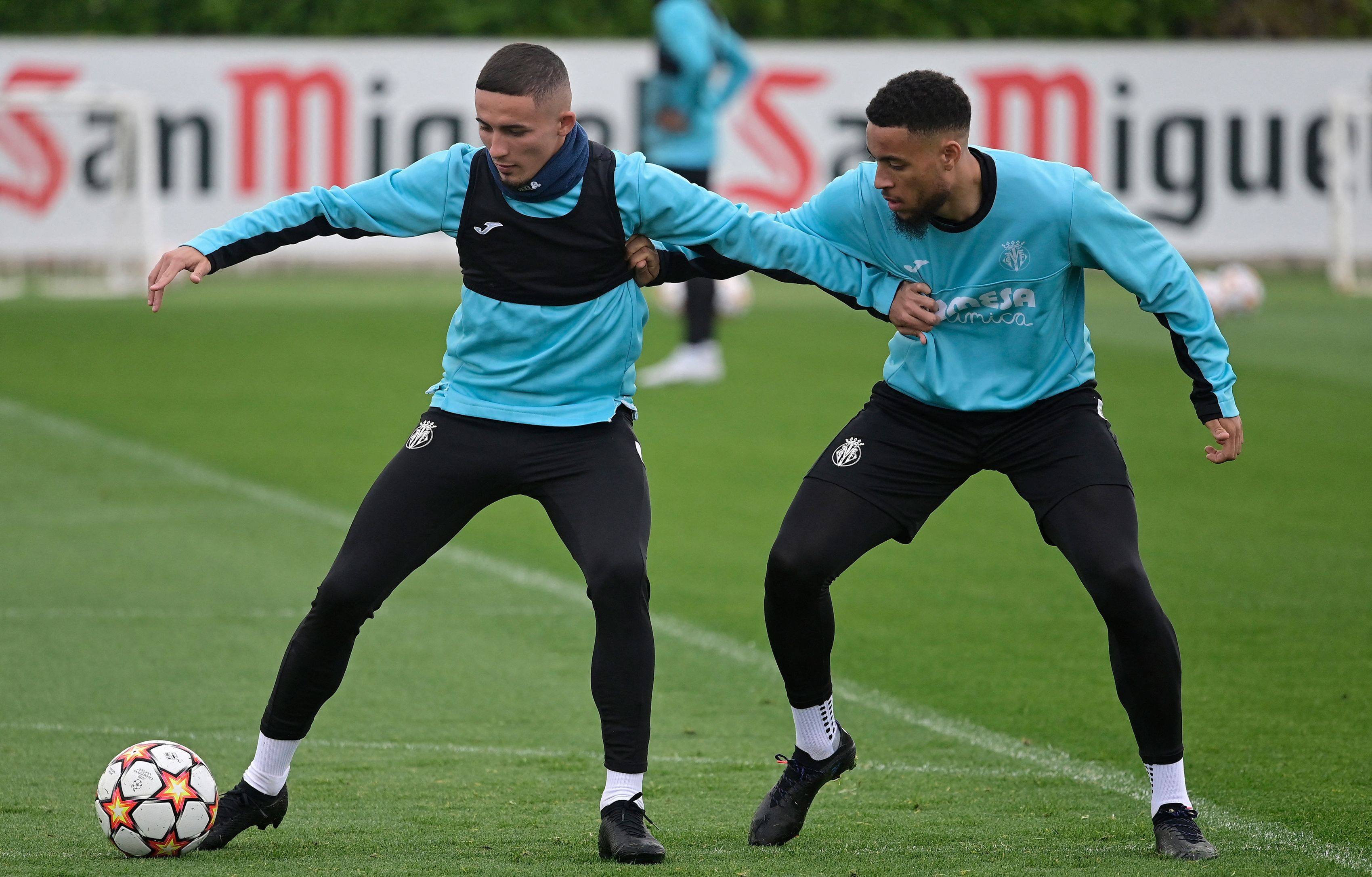 包含关键时刻突围战来临;比利亚雷亚尔围绕德甲防线松动;信心回归;医务组通报恢复的词条 包含关键时刻突围战来临;比利亚雷亚尔围绕德甲防线松动;信心回归;医务组通报恢复的词条