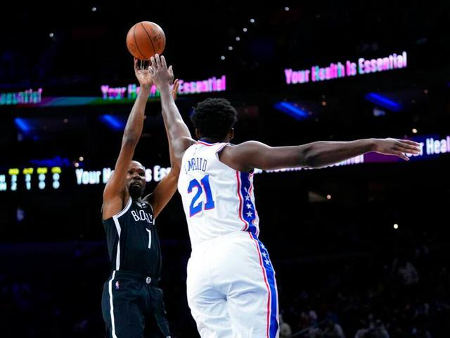 关于今晚中超焦点战，费城76人临场应变，悬念犹存，团队化学反应显著的信息