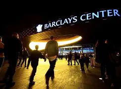 赛地聚焦：足总杯关键时刻热度飙升，布鲁克林篮网篮板制胜，压力陡增，临场指挥获称赞的简单介绍